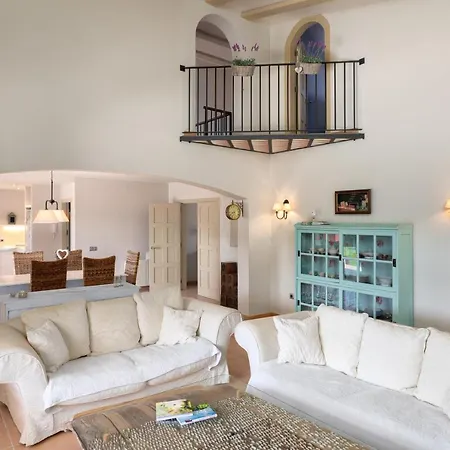 Villa Flateli *